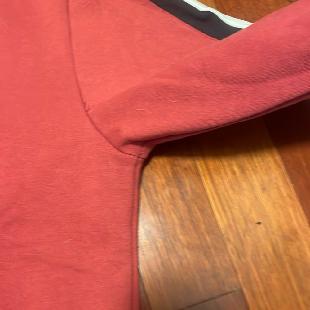 IU Sweatshirt - super comfy -size large - Picture 3 of 5